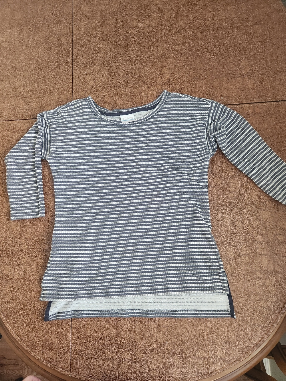 Columbia Striped Gray and White Long Sleeve Top